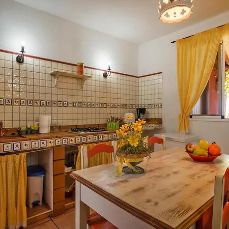 In Malpais De With A Terrace Ferienhaus