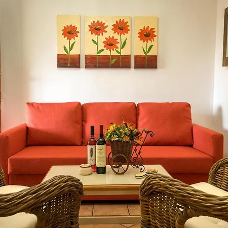 In Malpais De With A Terrace Holiday home Candelaria