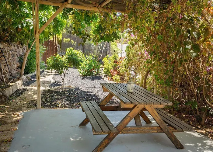 In Malpais De With A Terrace Vakantiehuis